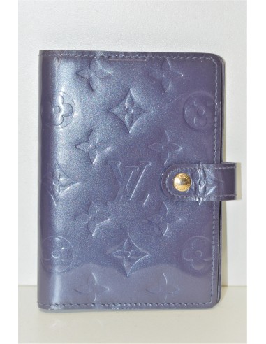 Louis Vuitton, Couverture Agenda en cuir verni bleu ardoise sur le site 